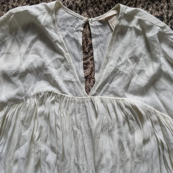 70s inspired bell sleeve dress - Picture 4 of 6